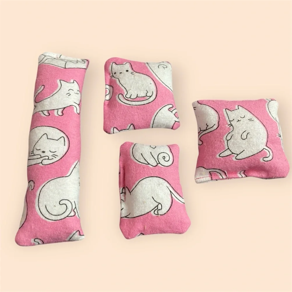Handmade Pink Cat Print Catnip Toy Kick Stick Set (4)